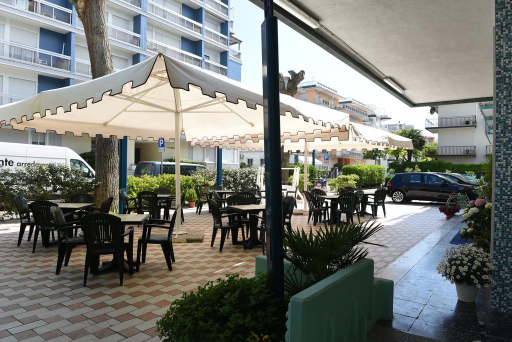 Hotel Savoia Lido di Jesolo Eksteriør bilde