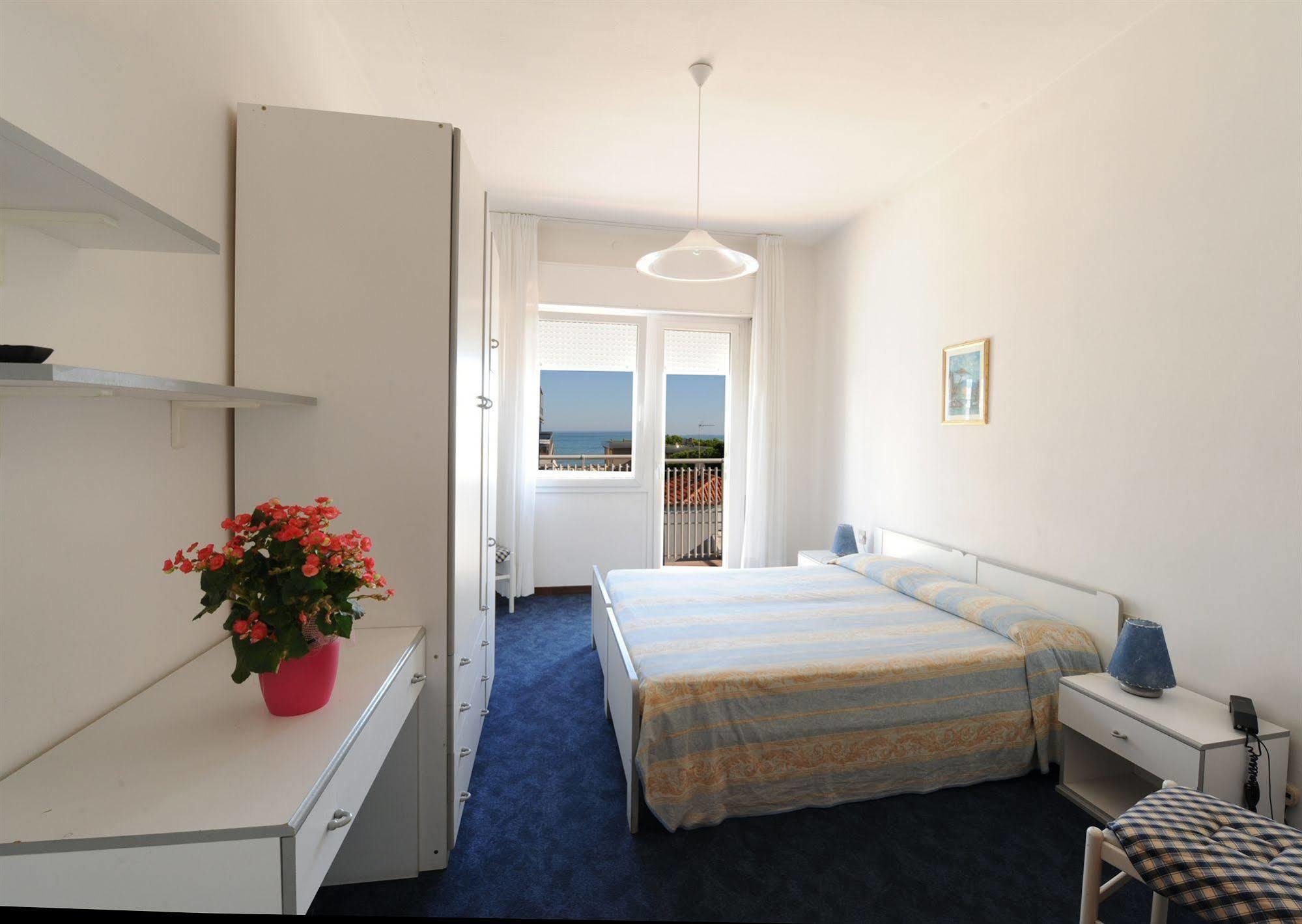 Hotel Savoia Lido di Jesolo Eksteriør bilde